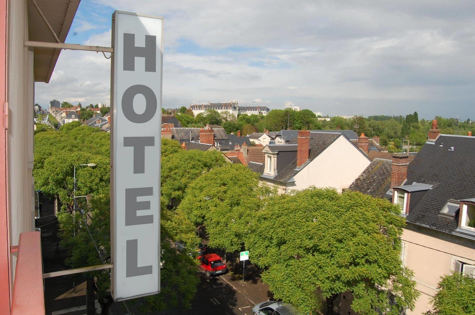 Hotel Saint Jean Бурж Экстерьер фото
